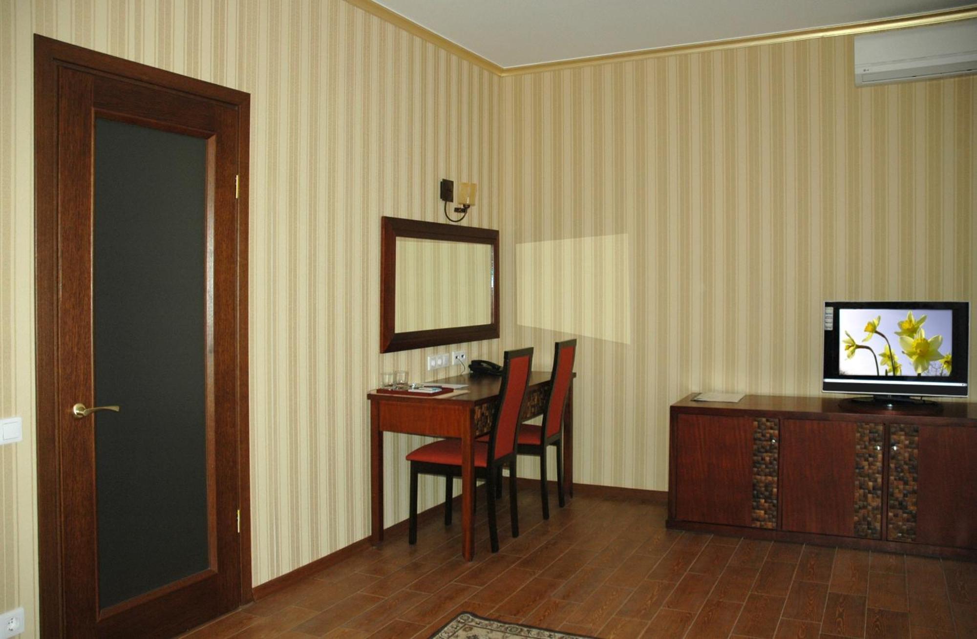 Villa Panama Odesa Exterior photo